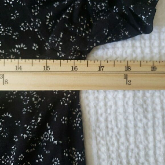 Old Navy Long Black White Short Sleeved Top Semi Sheer Women's Size M - Picture 8 of 8